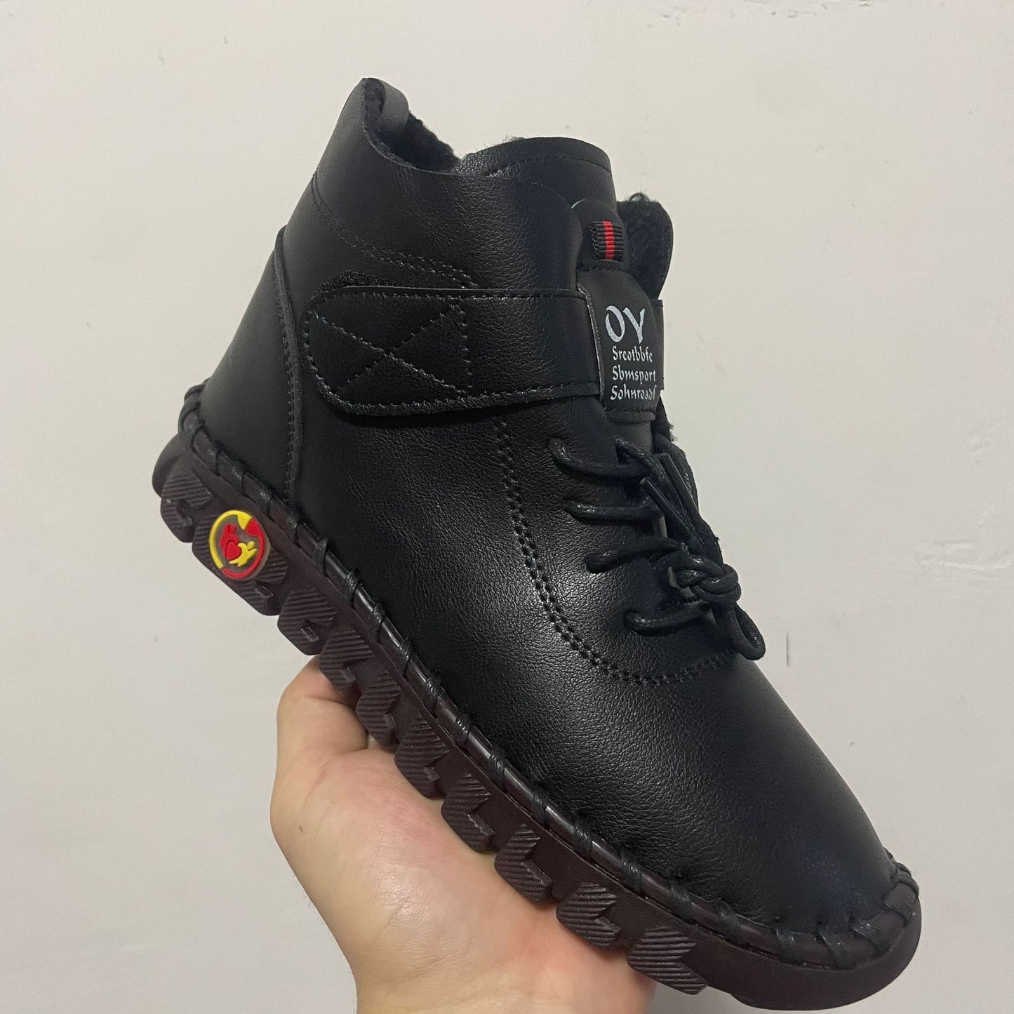 Klassische Orthopädische Schuhe mit zeitlosem Stil