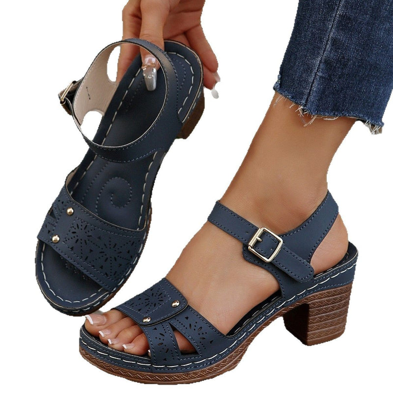 Anmutige Orthopädische Sandalen für modernen Look