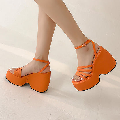 Anmutige Orthopädische Sandalen für modernen Look