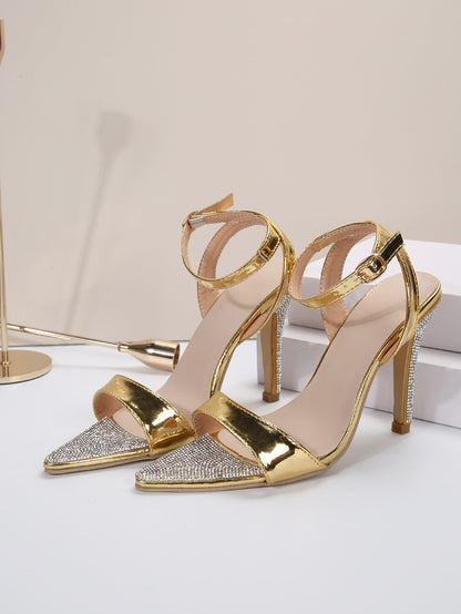 Anmutige Orthopädische Sandalen für modernen Look