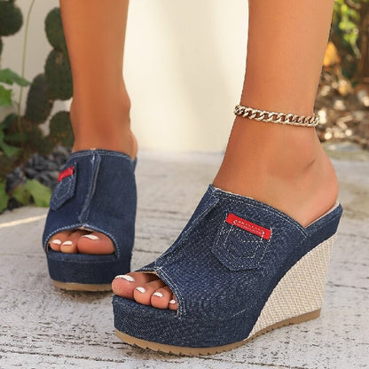 Klassische Orthopädische Sandalen mit zeitlosem Stil