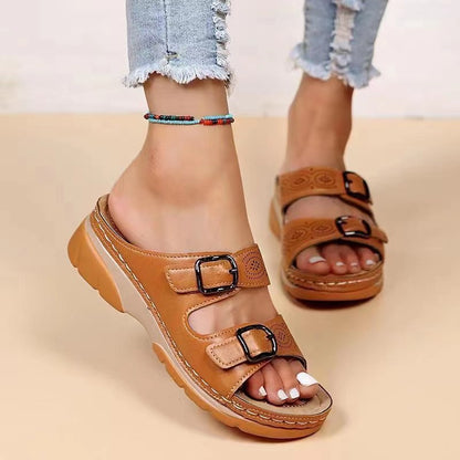 Anmutige Orthopädische Sandalen für modernen Look