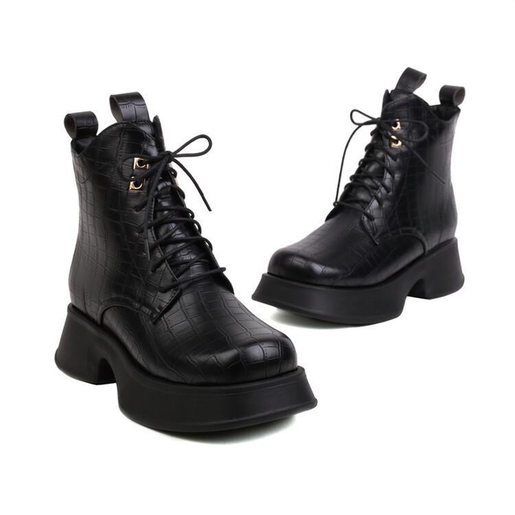 Wunderschön gefertigte Orthopädische Stiefel