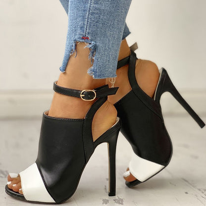 Anmutige Orthopädische Sandalen für modernen Look