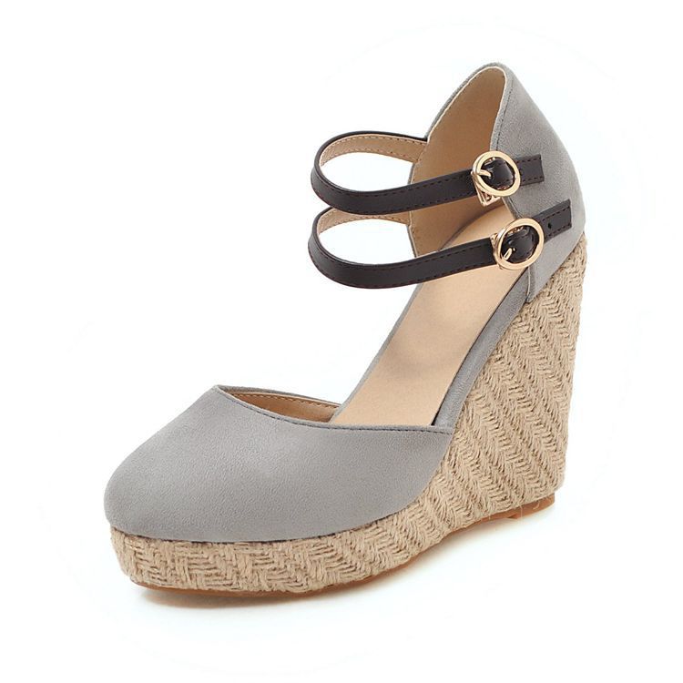 Schicke Orthopädische Sandalen mit einzigartigem Design