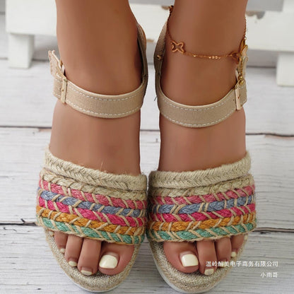 Anmutige Orthopädische Sandalen für modernen Look