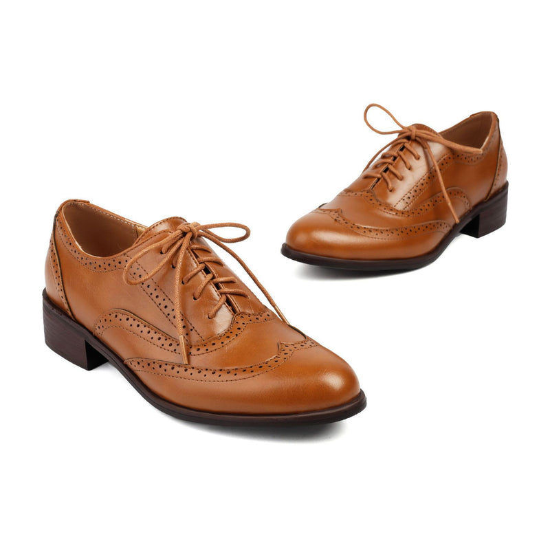 Klassische Orthopädische Schuhe mit zeitlosem Stil