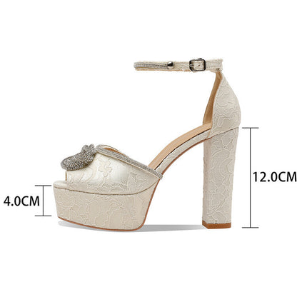 Klassische Orthopädische Sandalen mit zeitlosem Stil