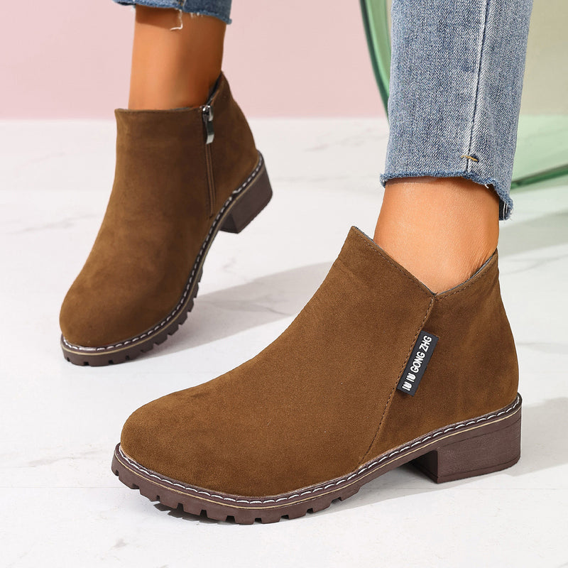 Klassische Orthopädische Stiefel mit zeitlosem Stil
