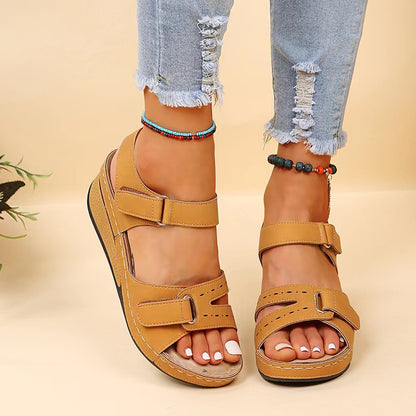 Anmutige Orthopädische Sandalen für modernen Look