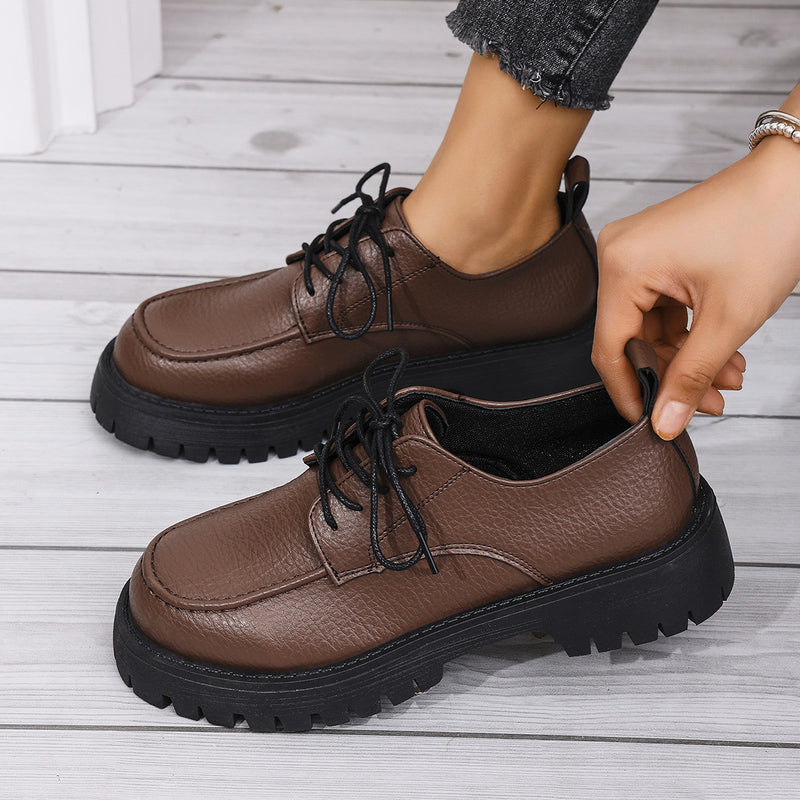 Klassische Orthopädische Schuhe mit zeitlosem Stil