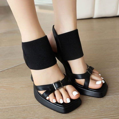 Klassische Orthopädische Sandalen mit zeitlosem Stil