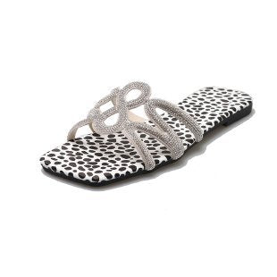 Anmutige Orthopädische Sandalen für modernen Look