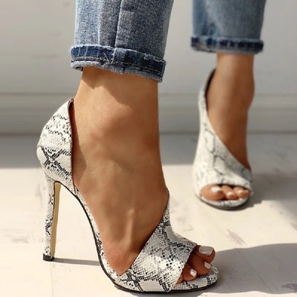 Klassische Orthopädische Sandalen mit zeitlosem Stil