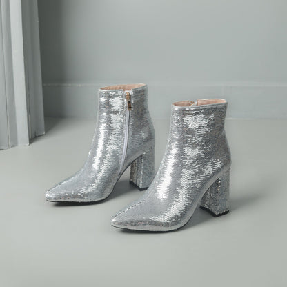 Anmutige Orthopädische Stiefel für modernen Look