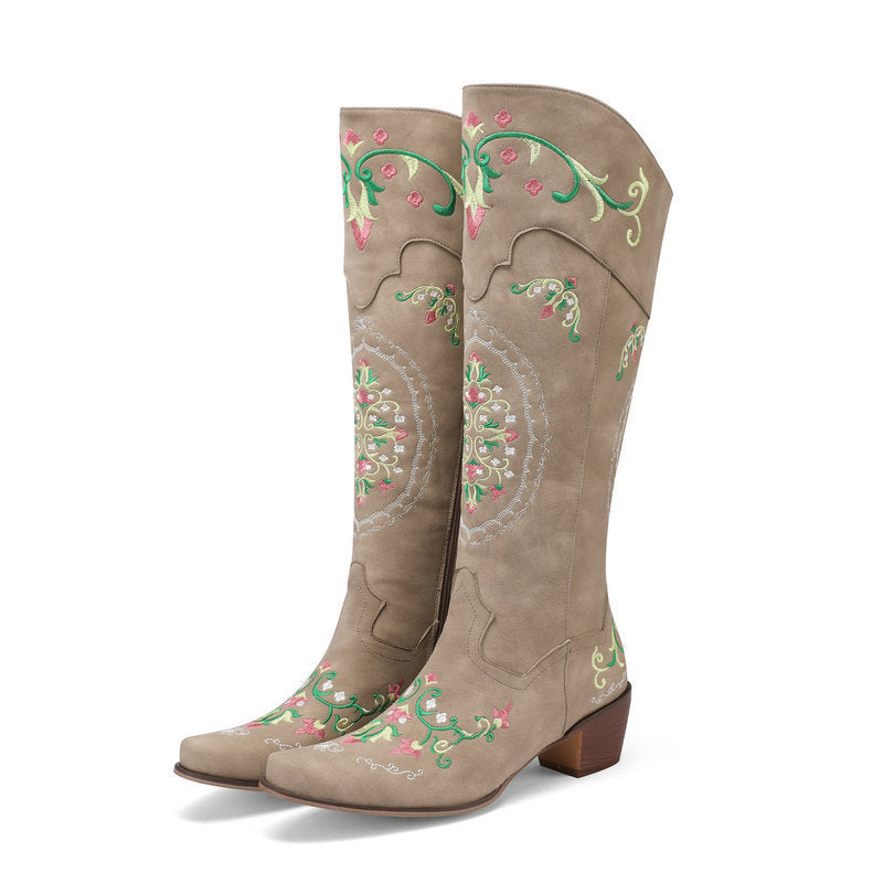 Schicke Orthopädische Stiefel mit einzigartigem Design