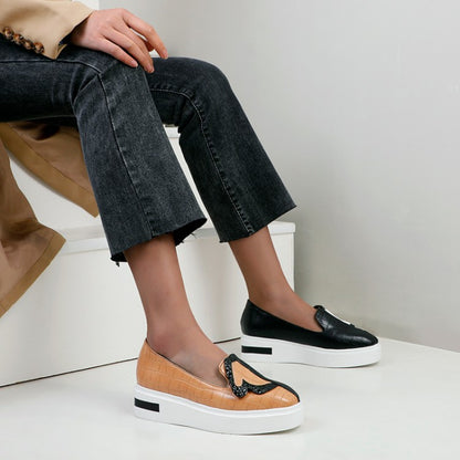 Schicke Orthopädische Schuhe mit einzigartigem Design