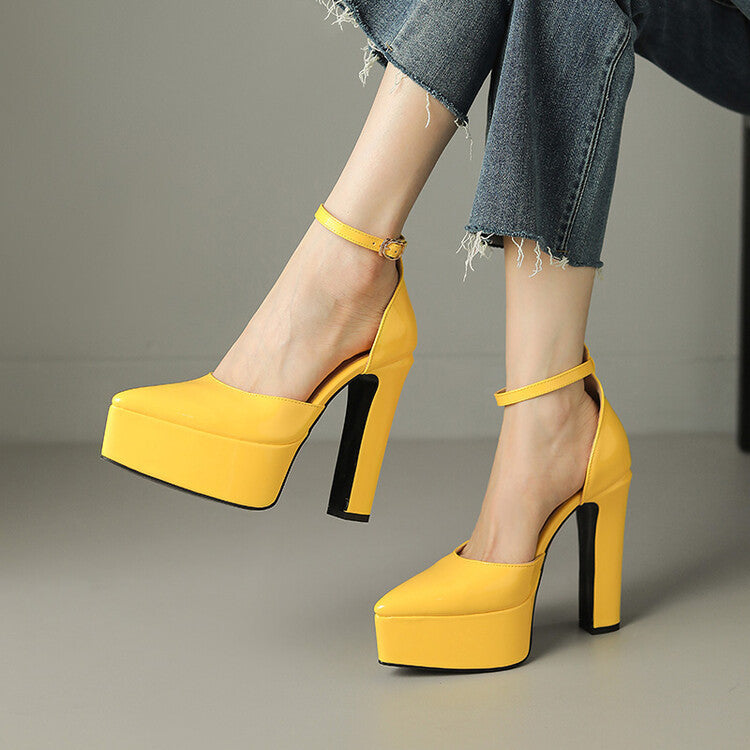 Anmutige Orthopädische Sandalen für modernen Look