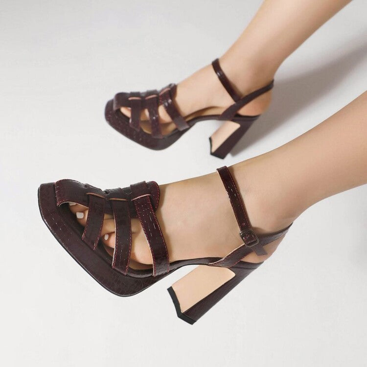 Anmutige Orthopädische Sandalen für modernen Look