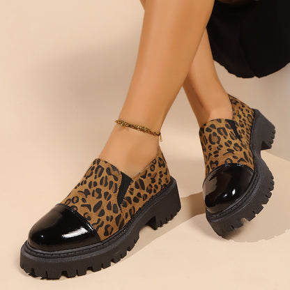 Schicke Orthopädische Schuhe mit einzigartigem Design