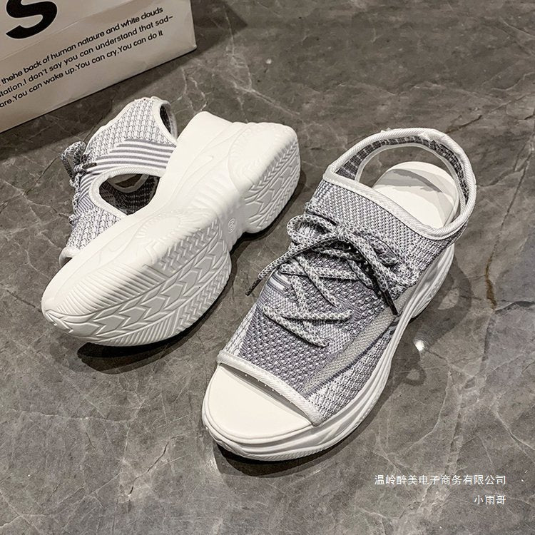 Anmutige Orthopädische Sandalen für modernen Look