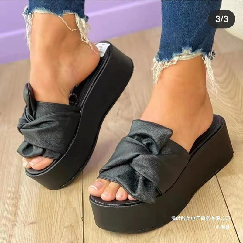 Anmutige Orthopädische Sandalen für modernen Look