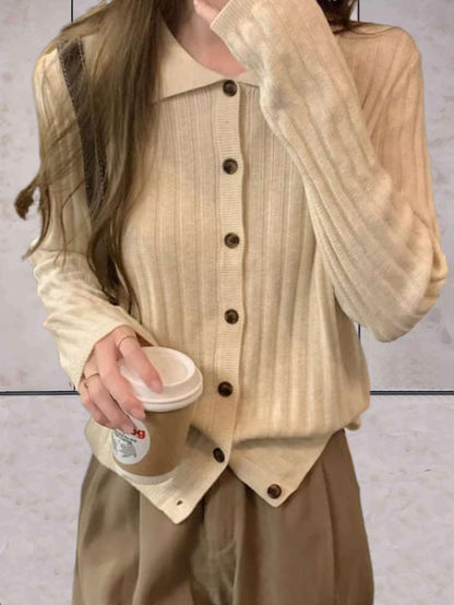 Klassisch gestaltete Pullover