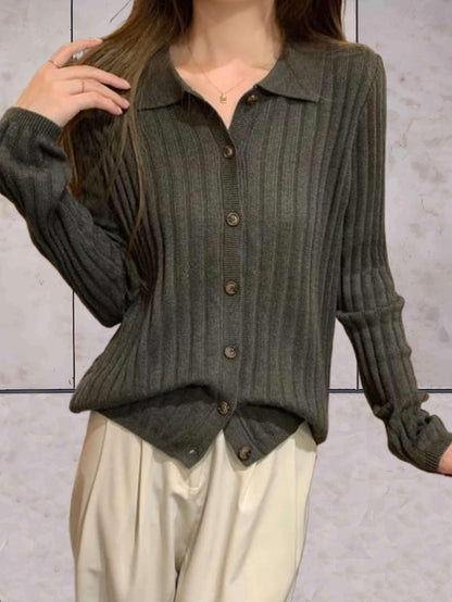 Klassisch gestaltete Pullover