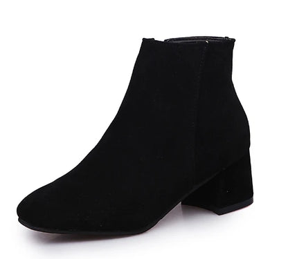 Vielseitige und stützende orthopädische Stiefel