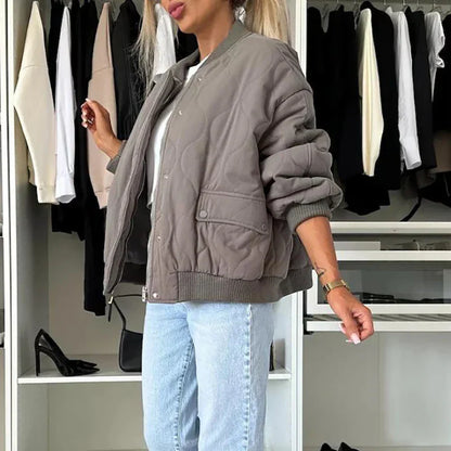 Klassisch gestaltete Jacke
