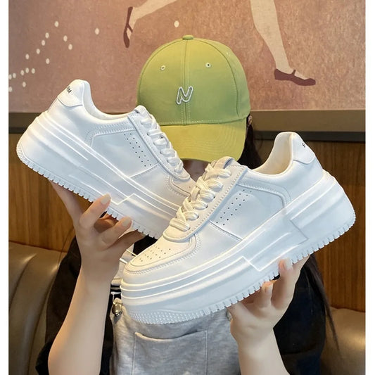 Stützende und stilvolle orthopädische Turnschuhe