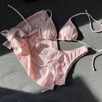 Poliert und verspielt Bikini