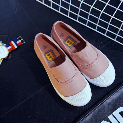 Modische und stützende orthopädische Turnschuhe