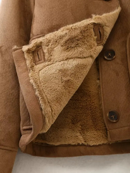 Klassisch gestaltete Jacke