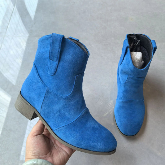 Stützende und trendige orthopädische Stiefel