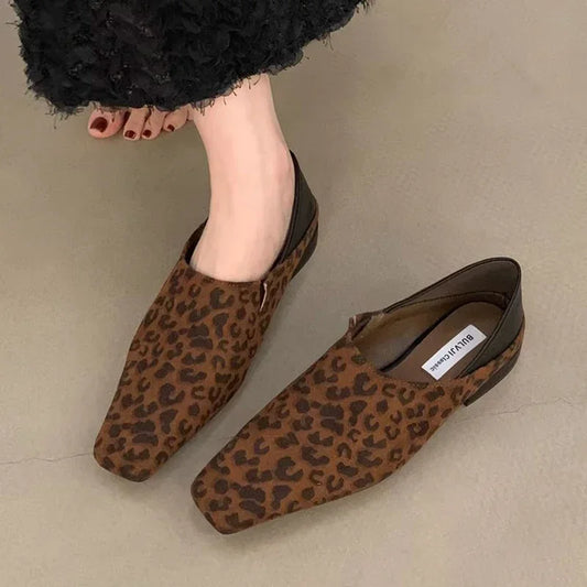 Vielseitige und stützende orthopädische Stiefel