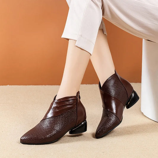 Langlebige und stützende orthopädische Stiefel