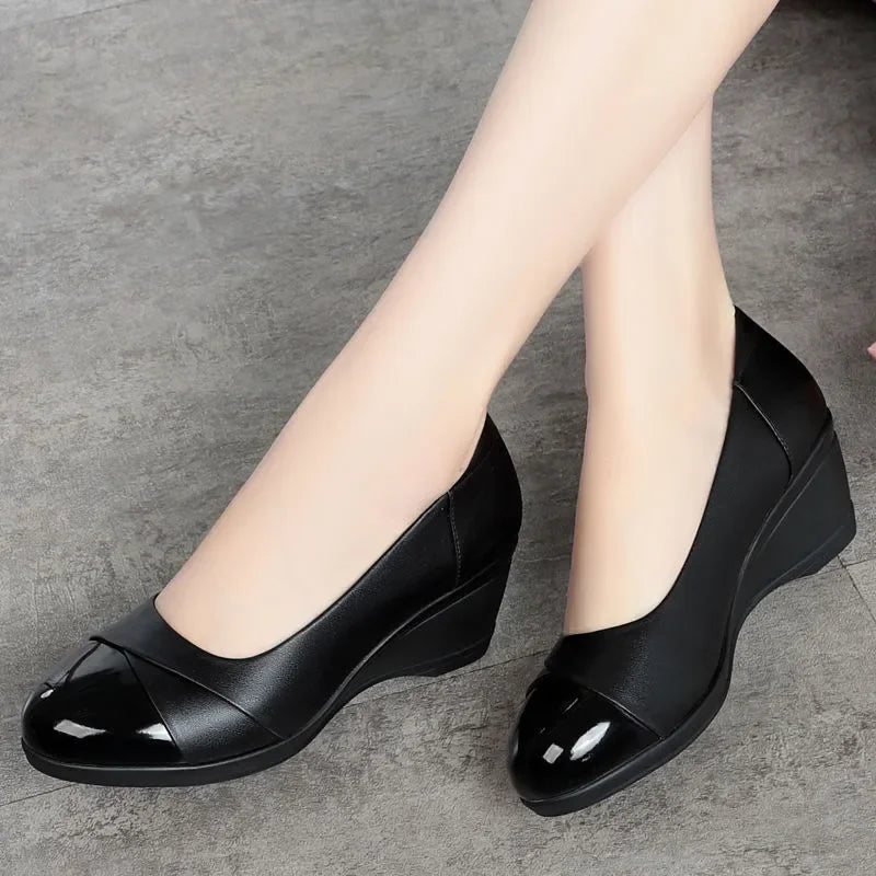 Stützende und stilvolle orthopädische Schuhe
