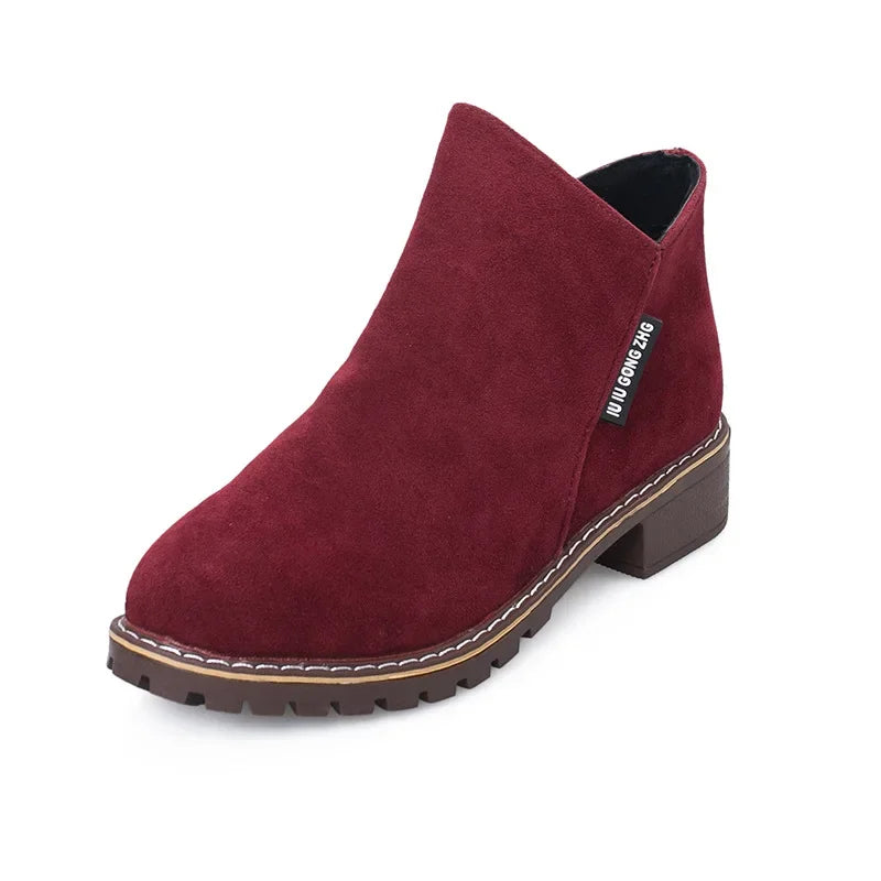 Elegante und stützende orthopädische Stiefel