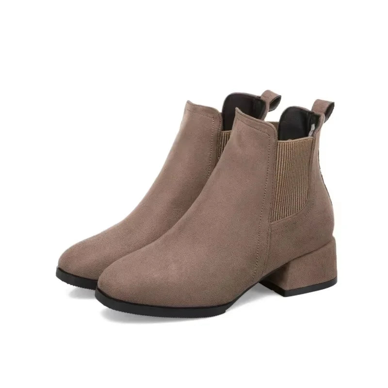 Vielseitige und stützende orthopädische Stiefel