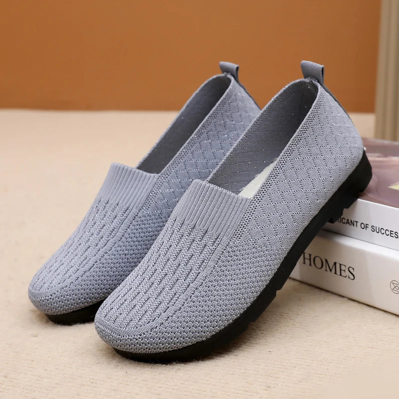 Modische und stützende orthopädische Schuhe