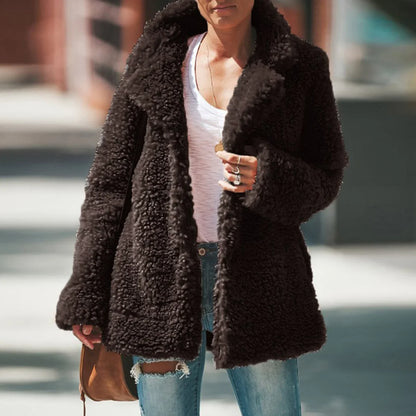 Klassisch gestaltete Jacke