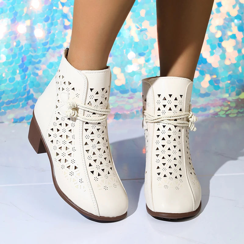Stützende und trendige orthopädische Stiefel