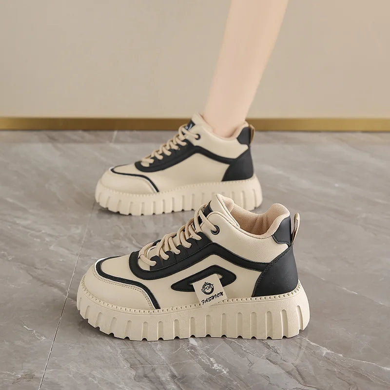 Maßgeschneiderte und bequeme orthopädische Turnschuhe