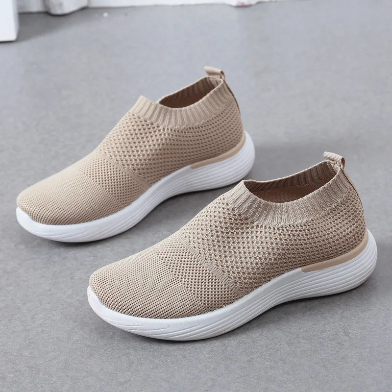 Modische und stützende orthopädische Turnschuhe