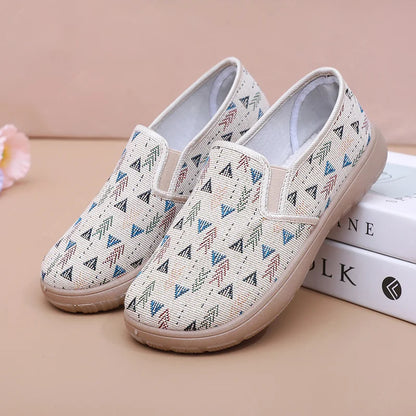 Stützende und trendige orthopädische Turnschuhe