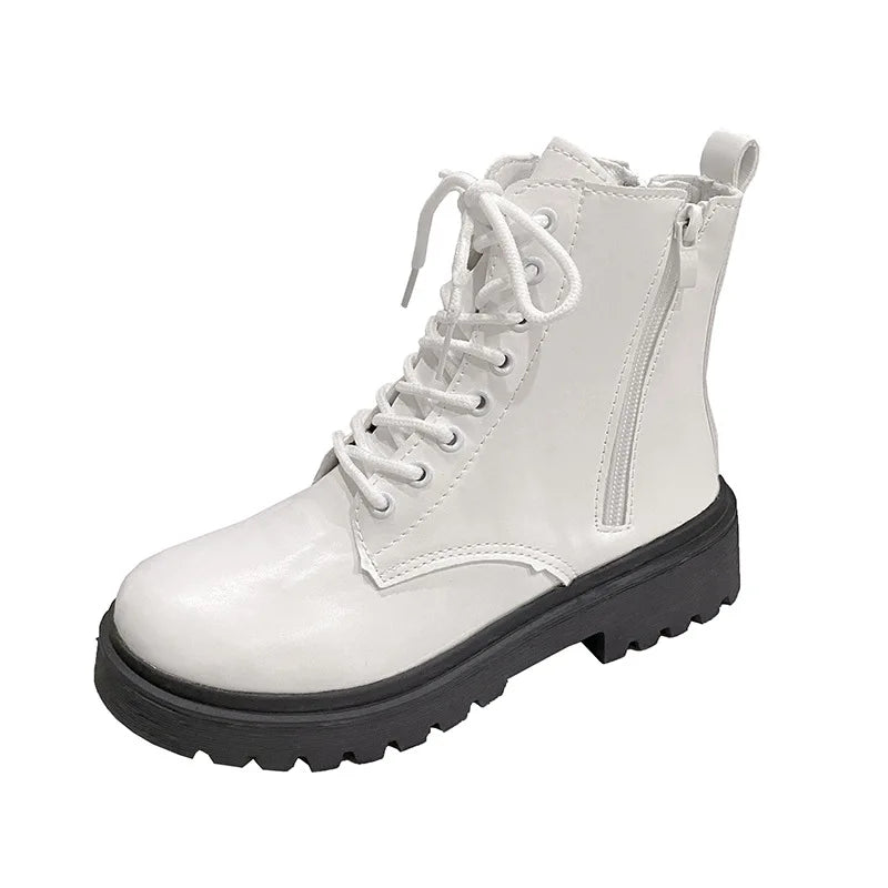 Bequeme und modische orthopädische Stiefel