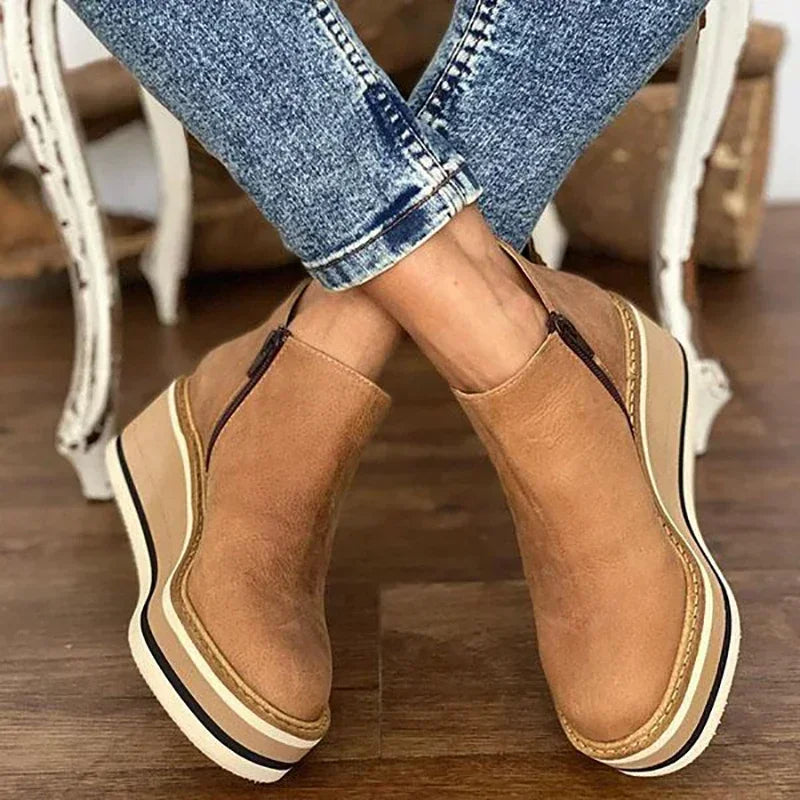 Bequeme und modische orthopädische Stiefel