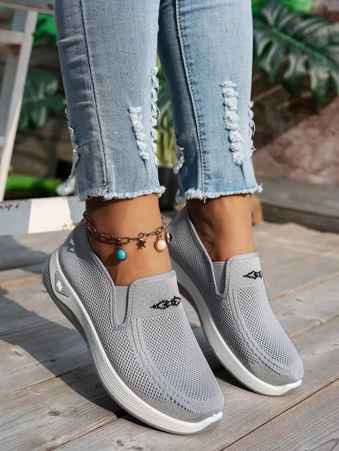 Lässige und stützende orthopädische Schuhe