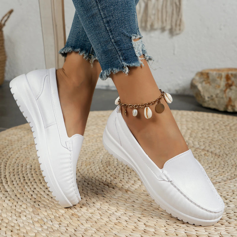 Modische und stützende orthopädische Schuhe